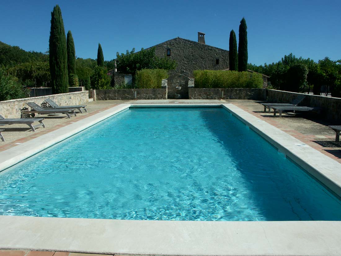 The pool - Domaine des Eissartenes